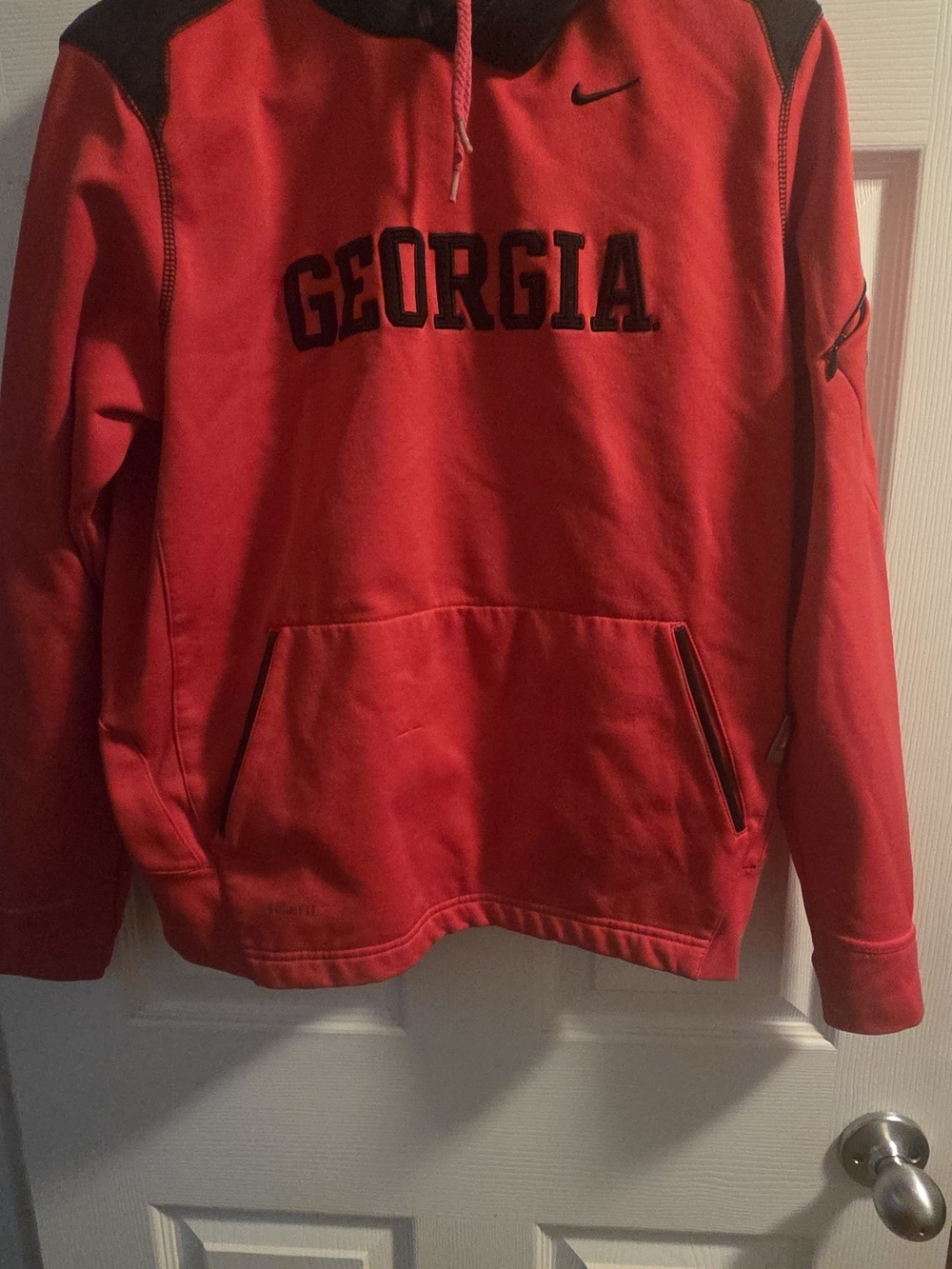Nike Georgia Bulldogs  Red Pullover Hoodie Sweatshirt Boys Medium